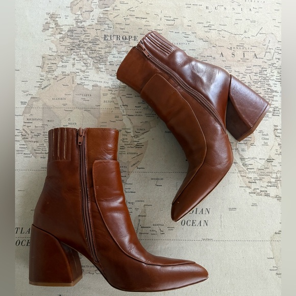 Jeffrey Campbell Bentlee Boot in Brown Calf Leather Size 9.5 Mid Ankle - Picture 4 of 15